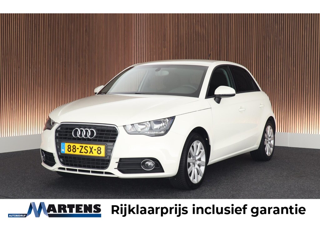 Audi A1 Sportback 1.2 TFSI 86pk Connect Trekhaak Navigatie Cruise Control