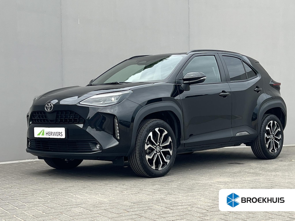 Toyota Yaris Cross 1.5 Hybrid 115 Dynamic / Comfort Pack / Dealer onderhouden / Stuur- en stoelverwarming / Camera / Navigatie (via) Apple Carplay Android / 17"LM wielen /