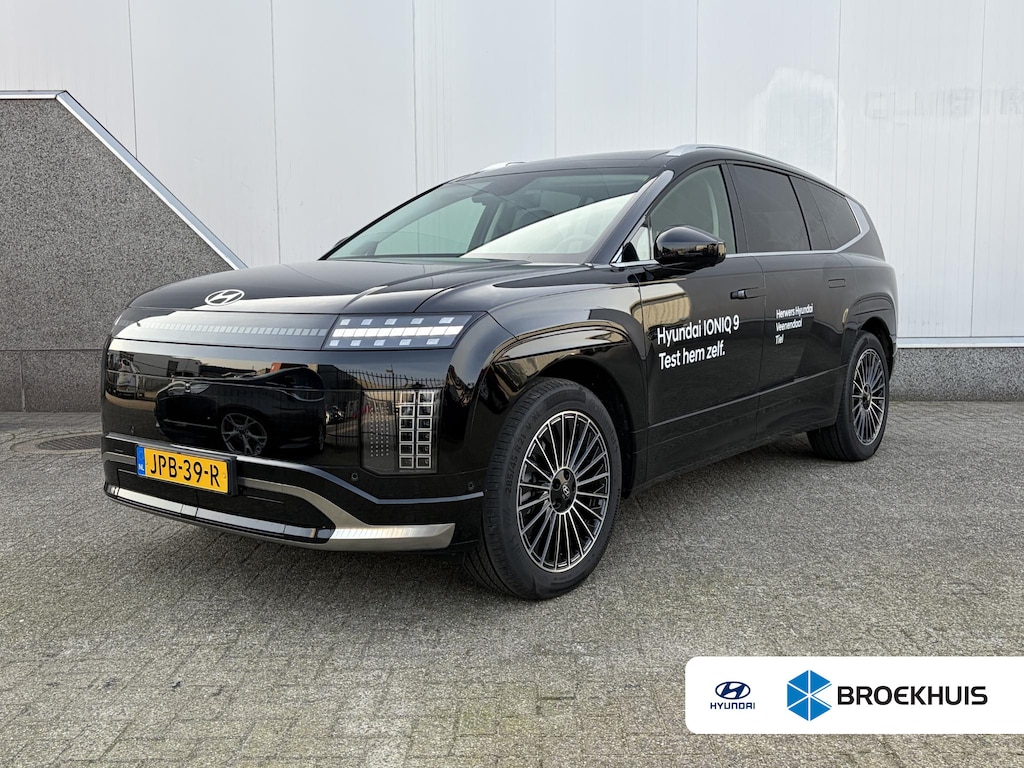 Hyundai Ioniq 9 Lounge AWD 7p. 110.3 kWh / Demo voordeel Direct beschikbaar / Stoelmassage / Stoel- & Stuurverwarming / Stoelverkoeling Voor + Achter / glazen Schuif- & Kanteldak / 360 Camera /
