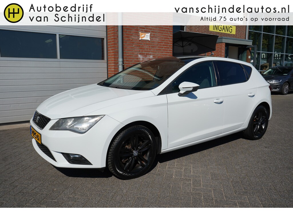 SEAT Leon 1.2 TSI 105PK STYLE 5 DEURS NIEUW MODEL RECENT NIEUWE DISTRIBUTIERIEM ECC AIRCO CRUISECONTROL TREKHAAK 16INCH LMV 4X ALL SEASON BANDEN BLUETOOTH 4X ELECTR.RAMEN/SPIEGELS