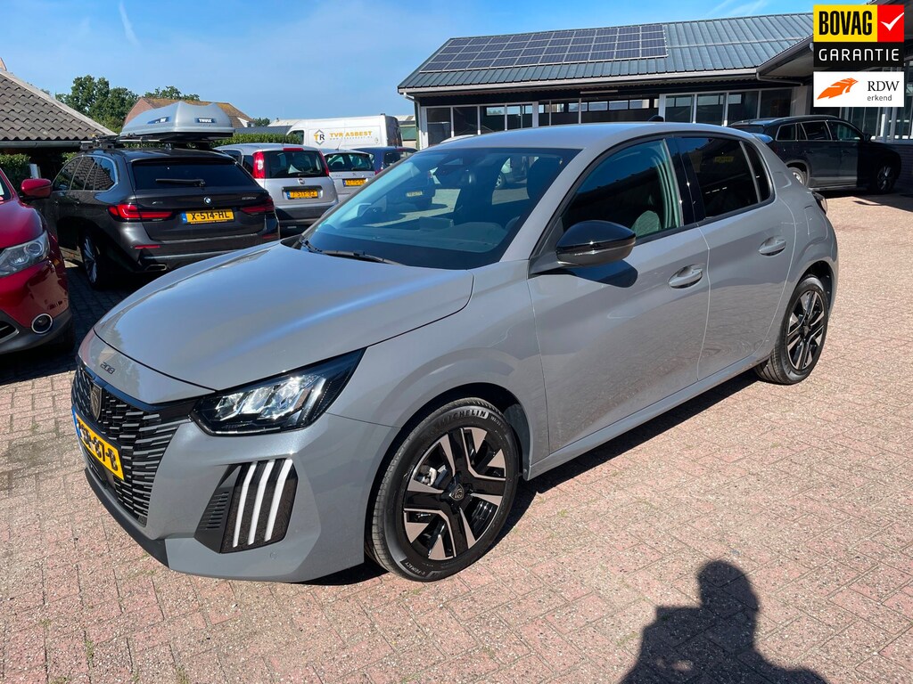 Peugeot 208 1.2 Hybrid 110 e-DCS6 Allure Automaat, Pdc v+a, Camera