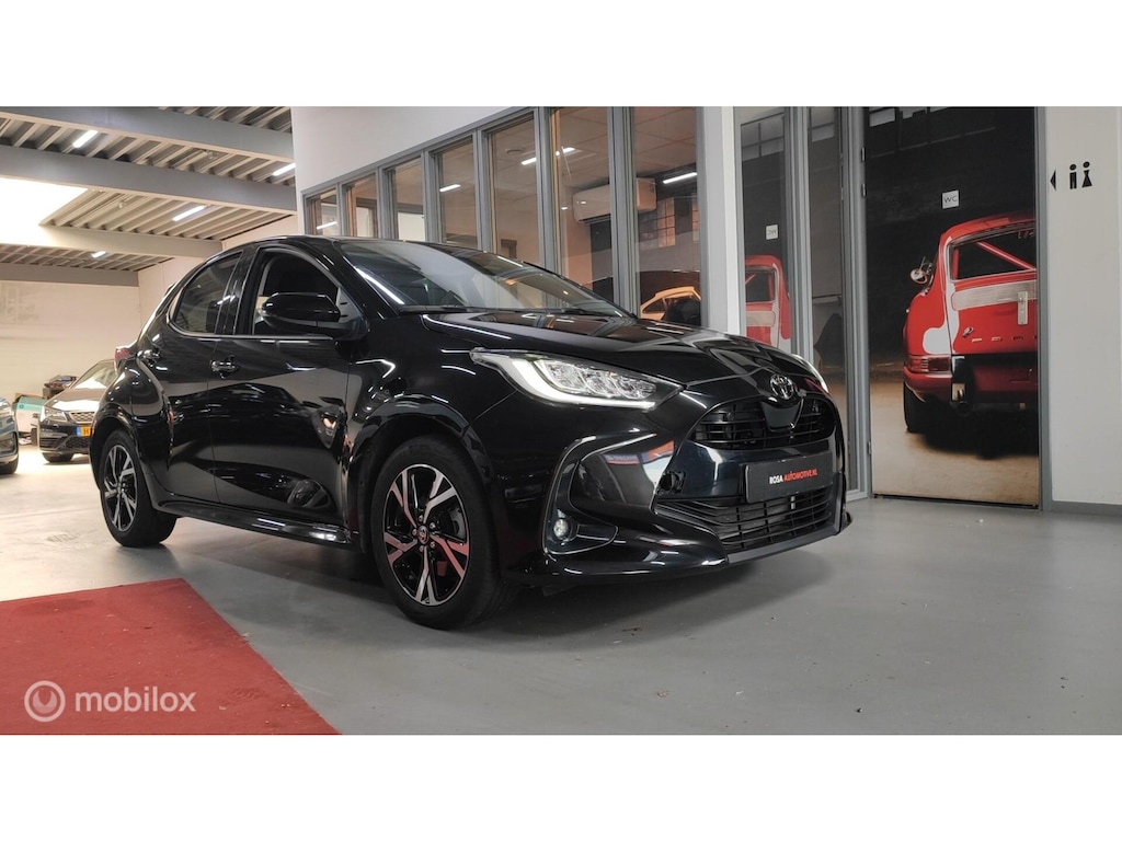 Toyota Yaris 1.5 Hybrid AUTOMAAT camera CARPLAY ANDROID Cruide stoelver velgen
