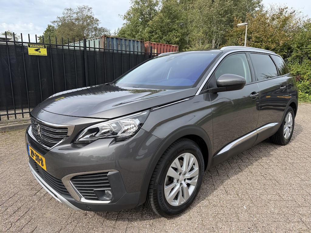 Peugeot 5008 1.2 PureTech Blue Lease Executive 7 Pers Carplay