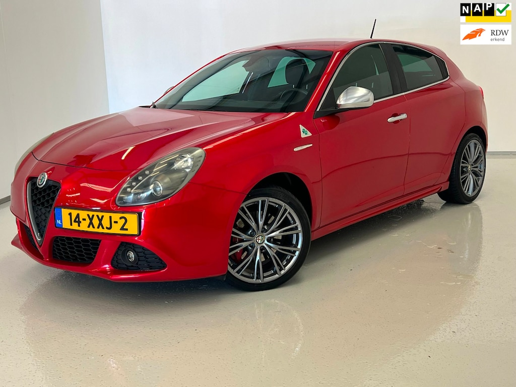 Alfa Romeo Giulietta 1.4 T Distinctive / Bose / Xenon / Leder / NL-auto