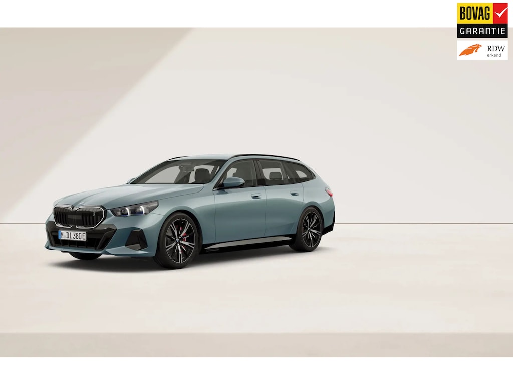 BMW i5 Touring EDrive40 M-Sport PRO, H&K, trekhaak
