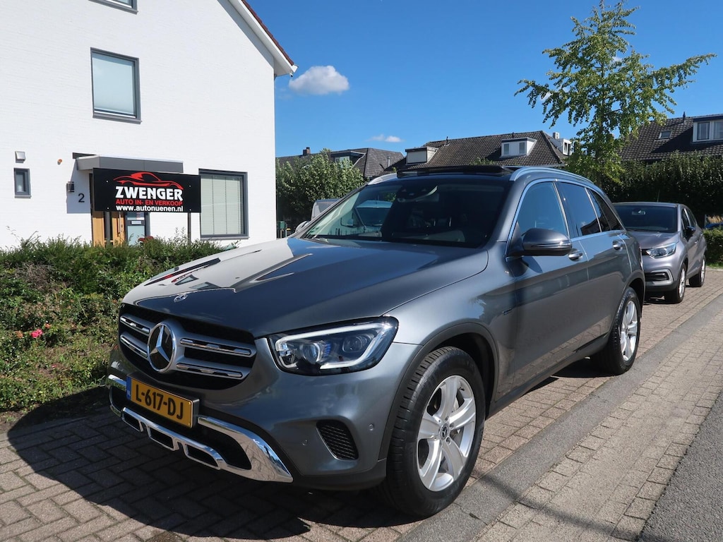 Mercedes-Benz GLC 300e 4MATIC PANORAMADAK|TREKHAAK|HEAD-UP|MEMORY|CARPLAY|DEALER ONDERHOUDEN