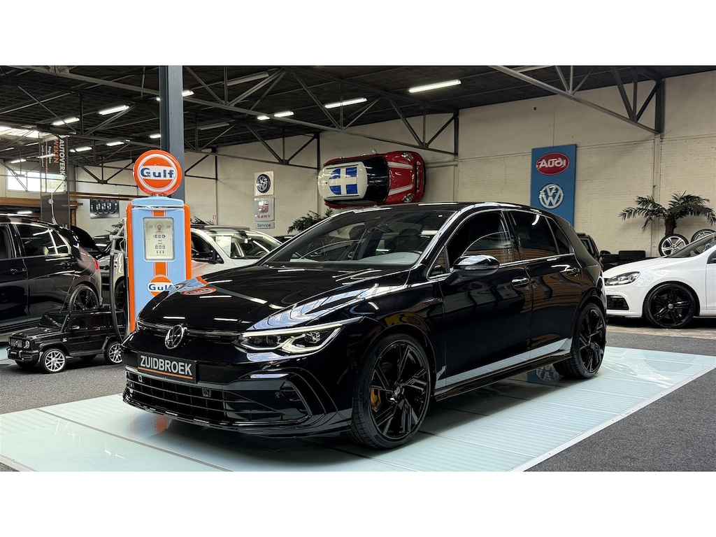 Volkswagen Golf 1.5 e TSI R-Line | Maxton | 5-Drs | Navi
