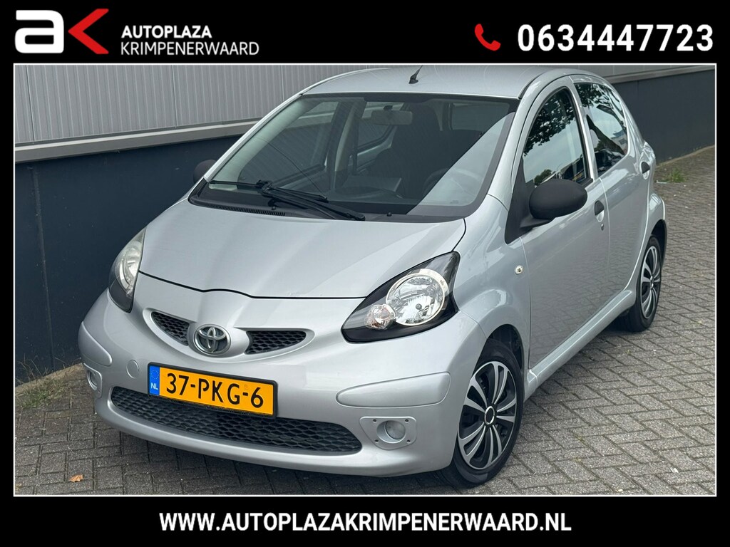 Toyota Aygo 1.0-12V Access carplay Airco Nieuwe apk NAP