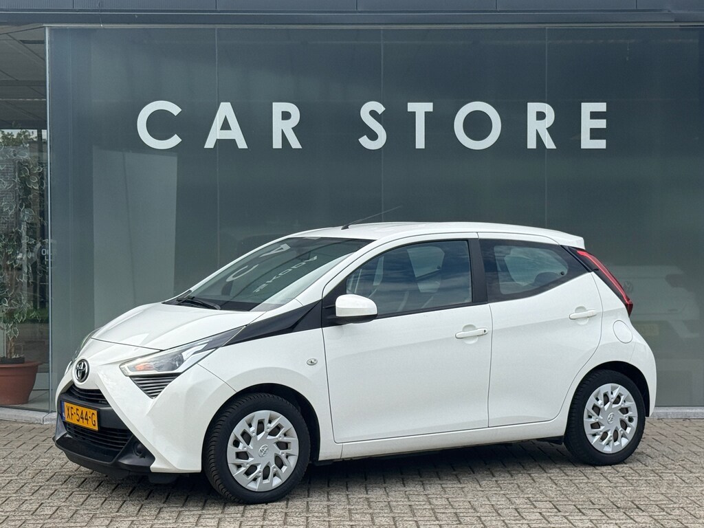 Toyota Aygo 1.0 VVT-i x-play Navi|Camera|Carplay