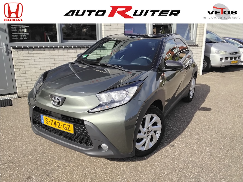 Toyota Aygo X 1.0 VVT-i S-CVT first automaat*2 tone*lichtmetaal*stoelverwarming*