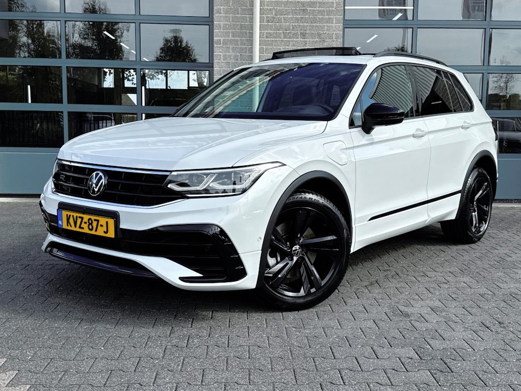 Volkswagen Tiguan 1.4 TSI eHybrid R-Line Black Style|SCHUIFDAK|TREKHAAK|