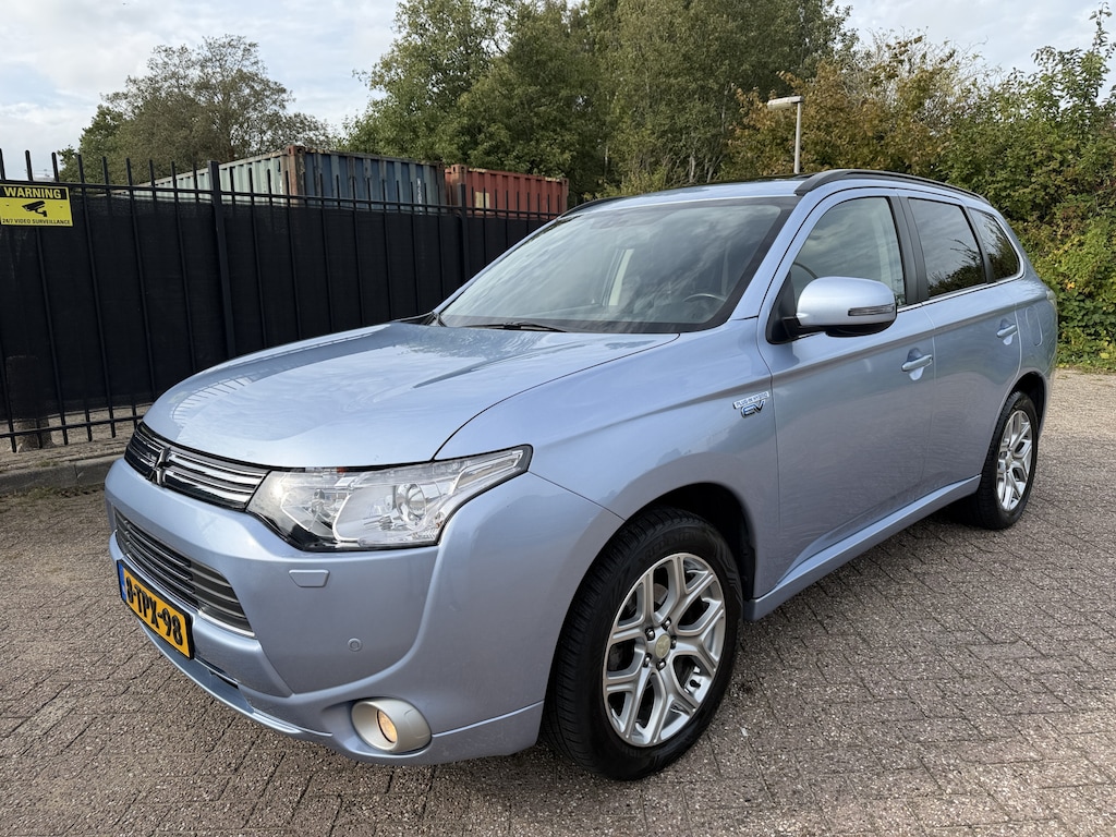 Mitsubishi Outlander 2.0 PHEV instyle Leer/Cam/Navi/Cruise/Rockford