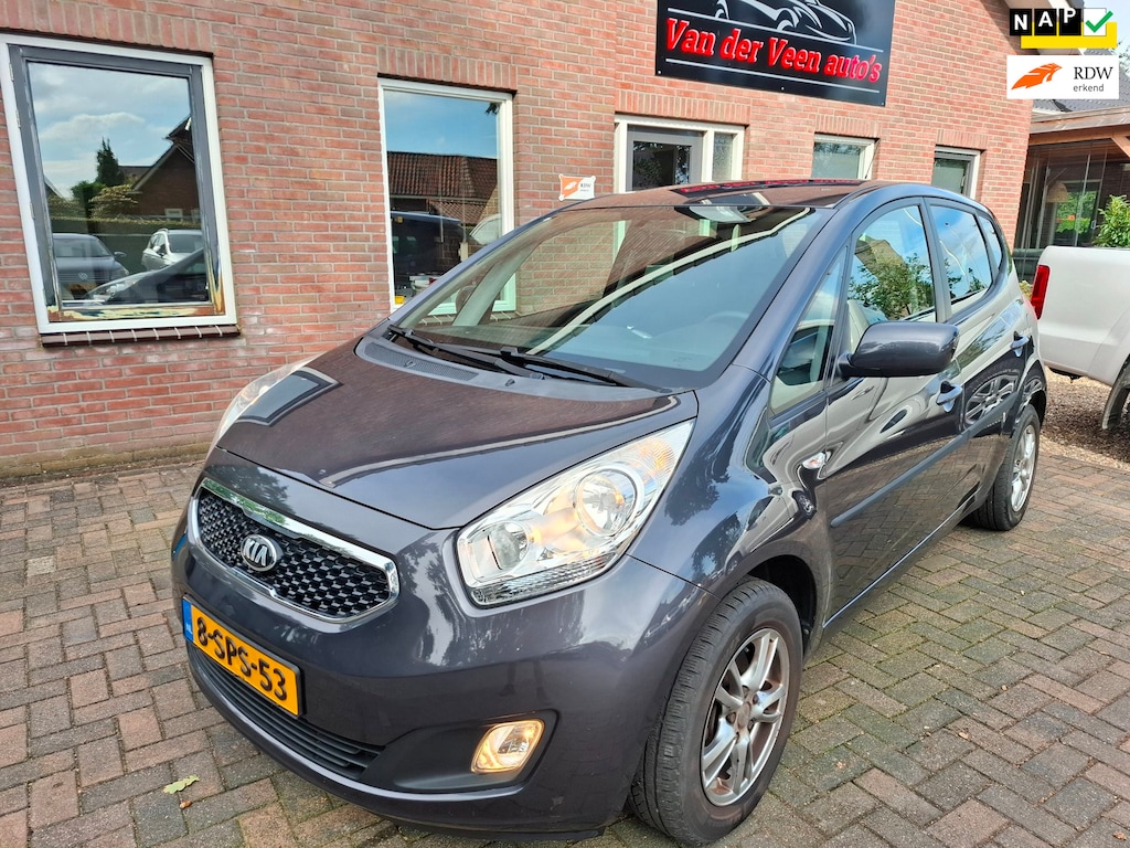 Kia Venga 1.6 CVVT 20th Anniversary. Nwe APK. Goed (dealer) onderhouden. O.a. camera, cruise, bluetooth, trekhaak, navi, etc.
