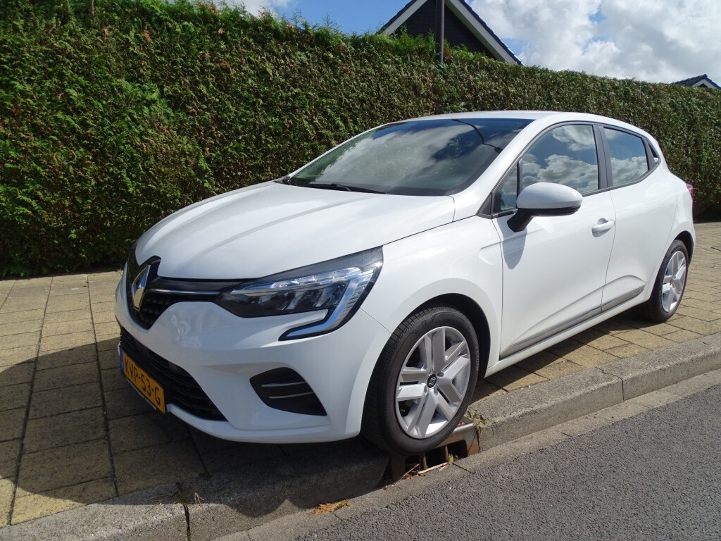 Renault Clio 1.0 TCE INTENS-Media-Cruise-Led-Blth-Usb-Verw stln