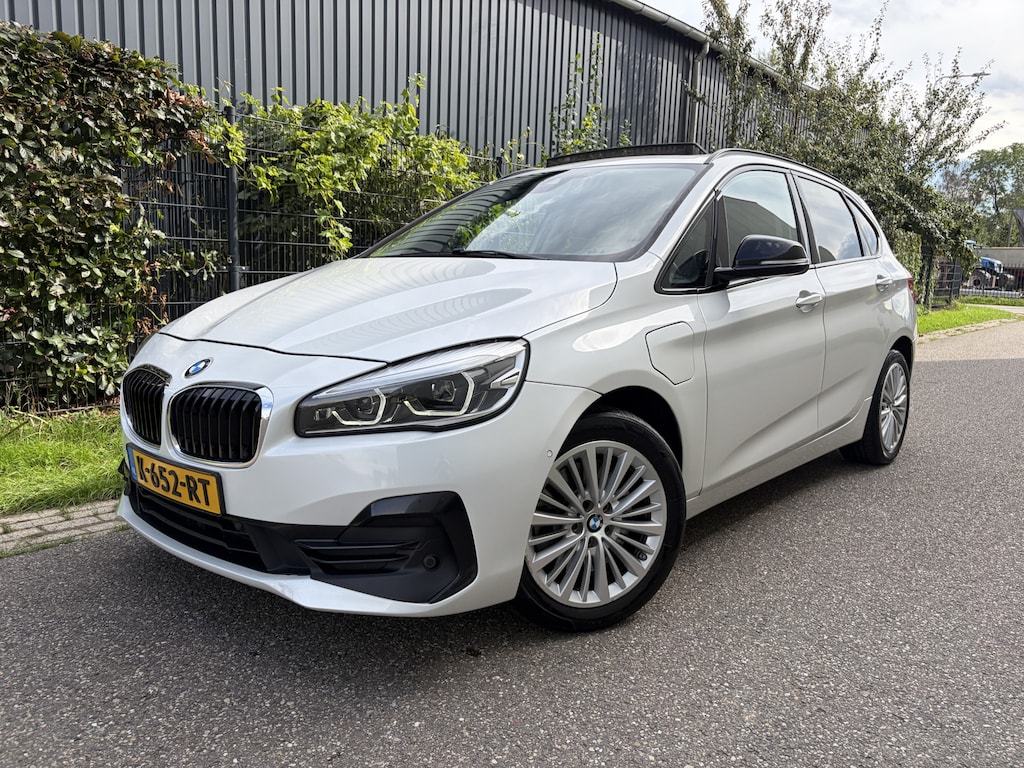 BMW 2-Serie Active Tourer 225xe iPerformance High Executive / AUTOMAAT / PANORAMADAK / HARMAN KARDON / LEER / 85dkm!