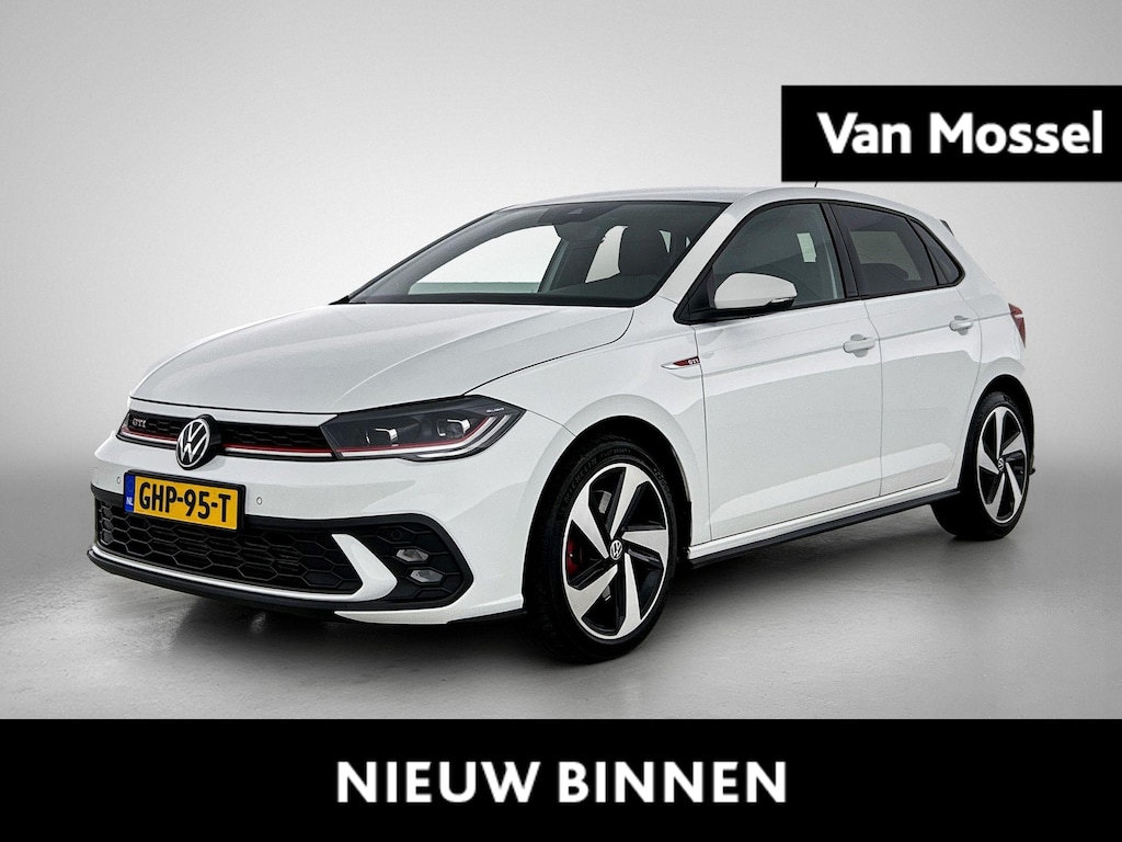 Volkswagen Polo 2.0 TSI GTI | 207 PK | Automaat | Apple Carplay / Android Auto | Stoelverwarming | Adaptieve Cruise Control | Parkeersensoren |