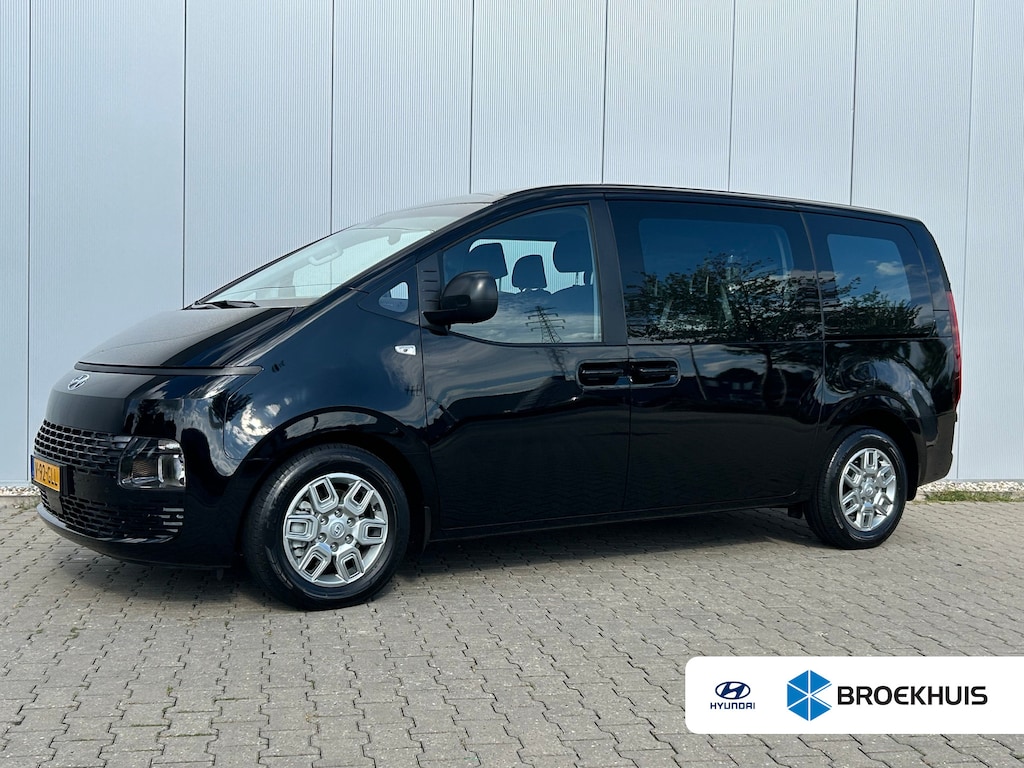 Hyundai Staria Dubbel Cabine UNIEK! | Dubbele Cabine | Trekhaak 1500 KG Trekgewicht | Navigatie | Airco Automatisch | +
