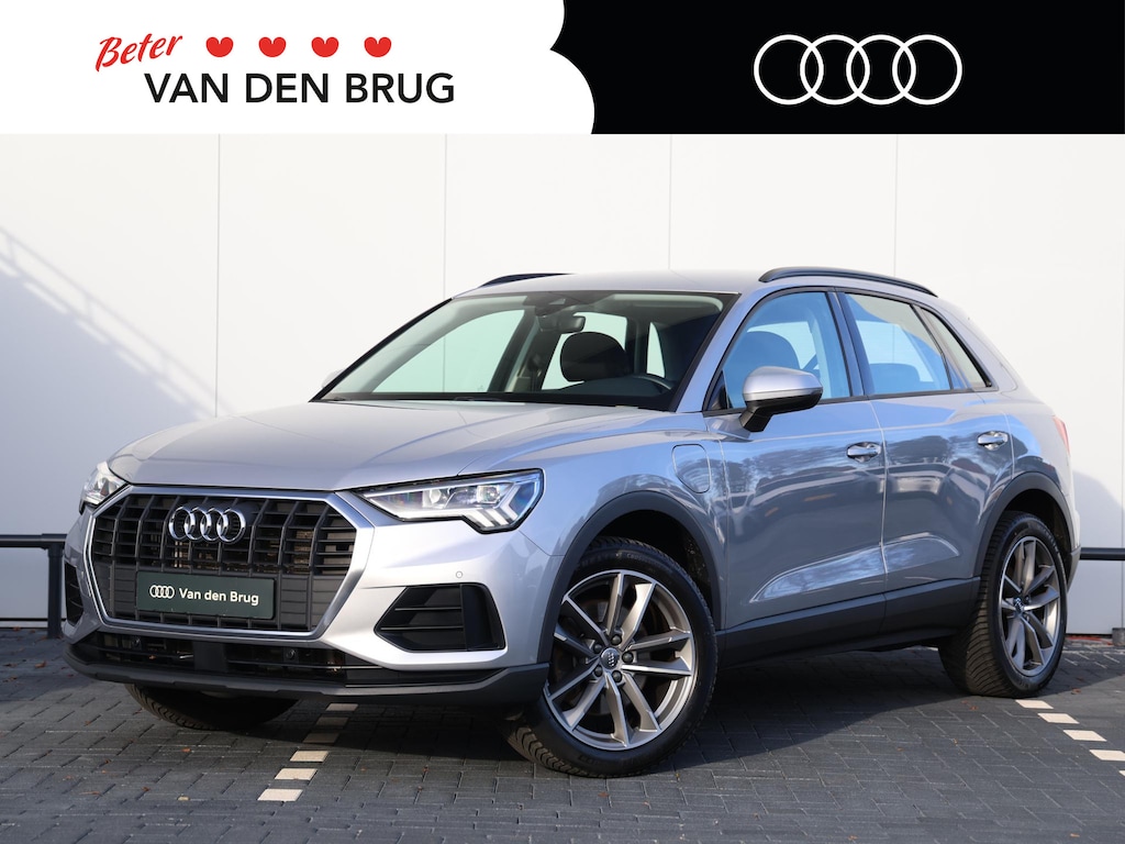 Audi Q3 45 TFSI e Advanced edition 245pk | Trekhaak | Camera | Adaptive cruise | 19" Velgen | Stoelverwarming