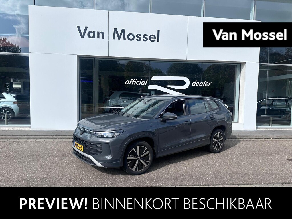 Volkswagen Tayron 1.5 eHybrid Life Edition | 204 PK | Apple Carplay / Android Auto | Stoelverwarming | Stuurverwarming | Parkeercamera | Digital Cockpit Pro |