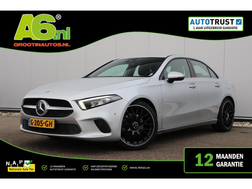 Mercedes-Benz A-klasse 200 Business Solution Automaat Half Leder Full LED Sportstoelen Widescreen Carplay Android Navigatie Achteruitrijcamera Clima Cruise 19 inch AMG Look Velgen Nieuwe Banden! Stoelverwarming