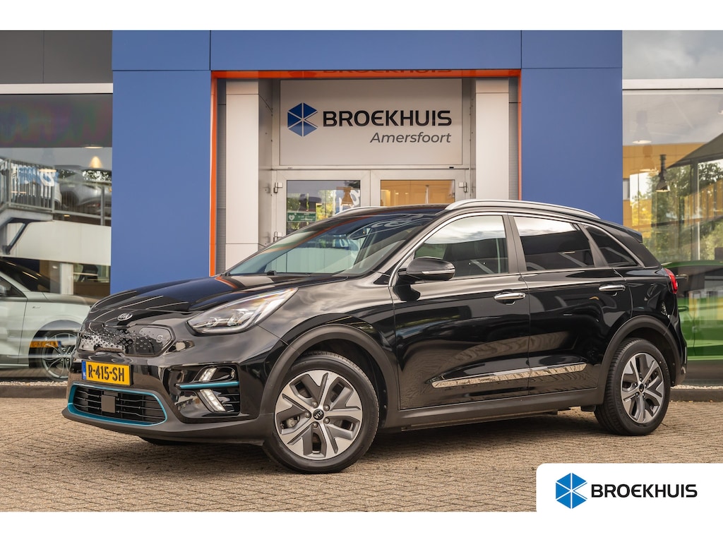Kia Niro EV e-Niro ExecutiveLine 64 kWh | Elek. Stoelen met Memory | Leder | Stoelventilatie- Verwarming | Apple Carplay/Android Auto | Achteruitrijcamera | Dodehoek detectie | Achteruitrijcamera | Apple Carplay/Android Auto|telefoonintegratie premium | Cruise control adaptief met Stop&Go en stuurhulp