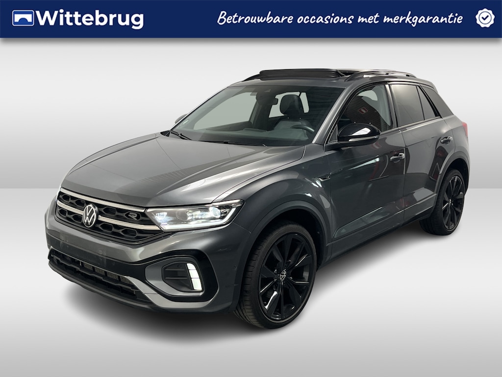 Volkswagen T-Roc 1.5 TSI R-Line / AUTOMAAT/ PANO/ BLACK-STYLE/ CAMERA/ STUUR+STOELVERWARM./ APP-CONNECT/ ACC/ ELEK.ACHTERKLEP/ KEYLESS/ DODEHOEK/ DIGITAL DASH/ DAB/ CLIMA/ LED/ 19'' LMV