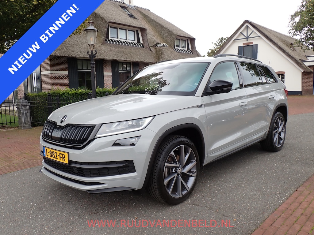 Skoda Kodiaq 1.5 TSI SPORTLINE 7-PERS / TREKHAAK / CARPLAY / CAMERA / KEYLESS / MEMORY