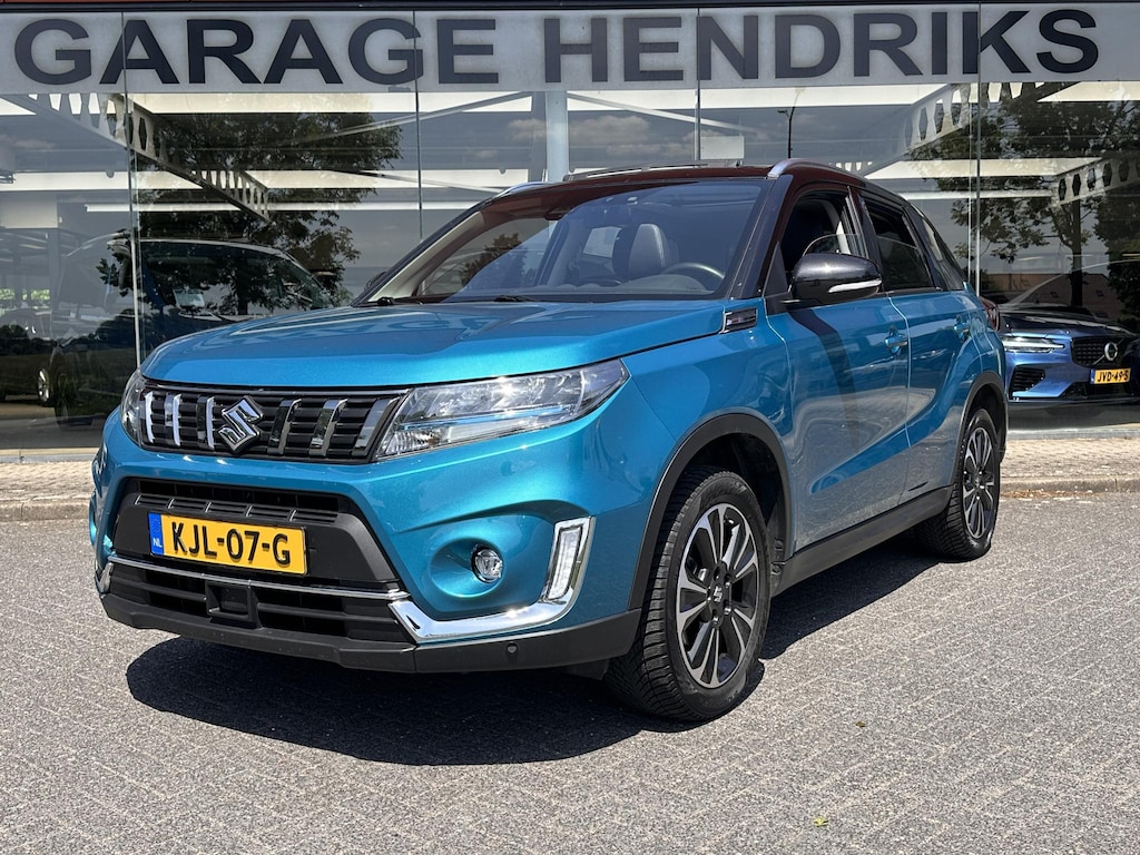 Suzuki Vitara 1.5 Hybrid Automaat Style AllGrip 4x4 | Pano-Dak | Trekhaak | LED | Adaptive CC | Navi | Cllimate |