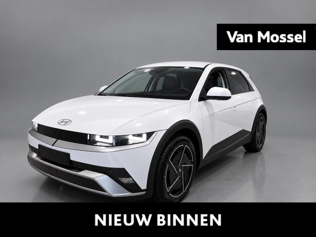 Hyundai Ioniq 5 Standard Range Pure Edition 84 kWh | Bose Premium Audio | Apple Carplay/Android Auto | Voor- en Achterstoelen Verwarmd | Lichtmetalen Velgen 20'' |