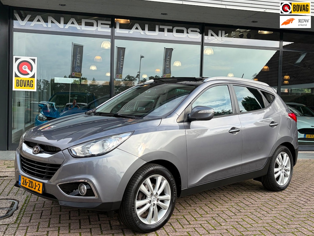 Hyundai ix35 2.0i i-Catcher Aut. Panorama Leer Navi Clima Cruise Camera Dealeronderhouden!
