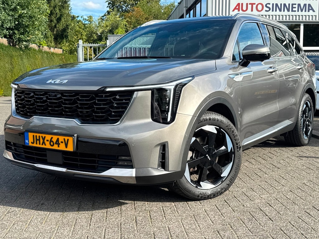Kia Sorento 1.6 T-GDi Plug-in Hybrid 4WD ExecutiveLine 7p | Trekhaak | Dealer onderhouden | HUD | 360-camera | Panoramadak |