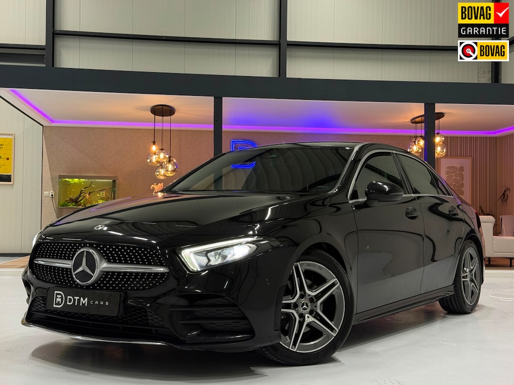 Mercedes-Benz A-klasse 180 Business Solution AMG | MBUX | LED | Camera | Cruise | Lane Assist | Dodehoek