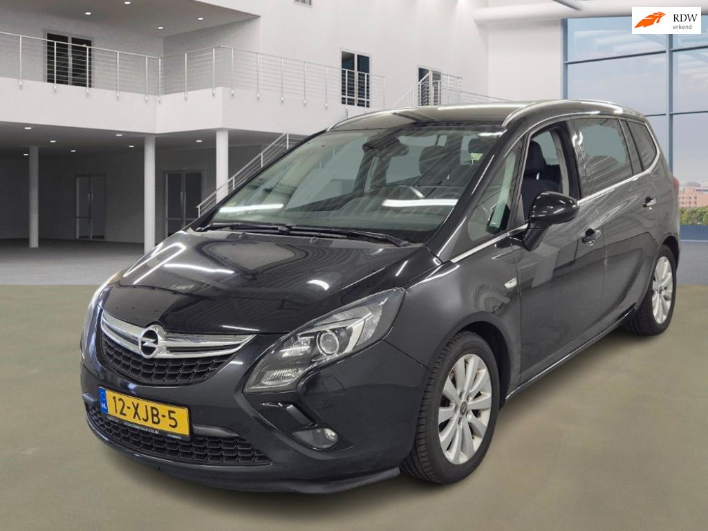 Opel Zafira Tourer 1.4 Cosmo 7p. NAVI PSENSOR CRUISE TREKHAAK 2 X SLEUTELS