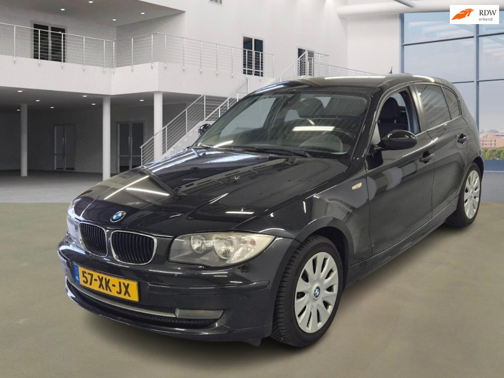 BMW 1-Serie 118i High Executive PSENSOR CRUISE AIRCO