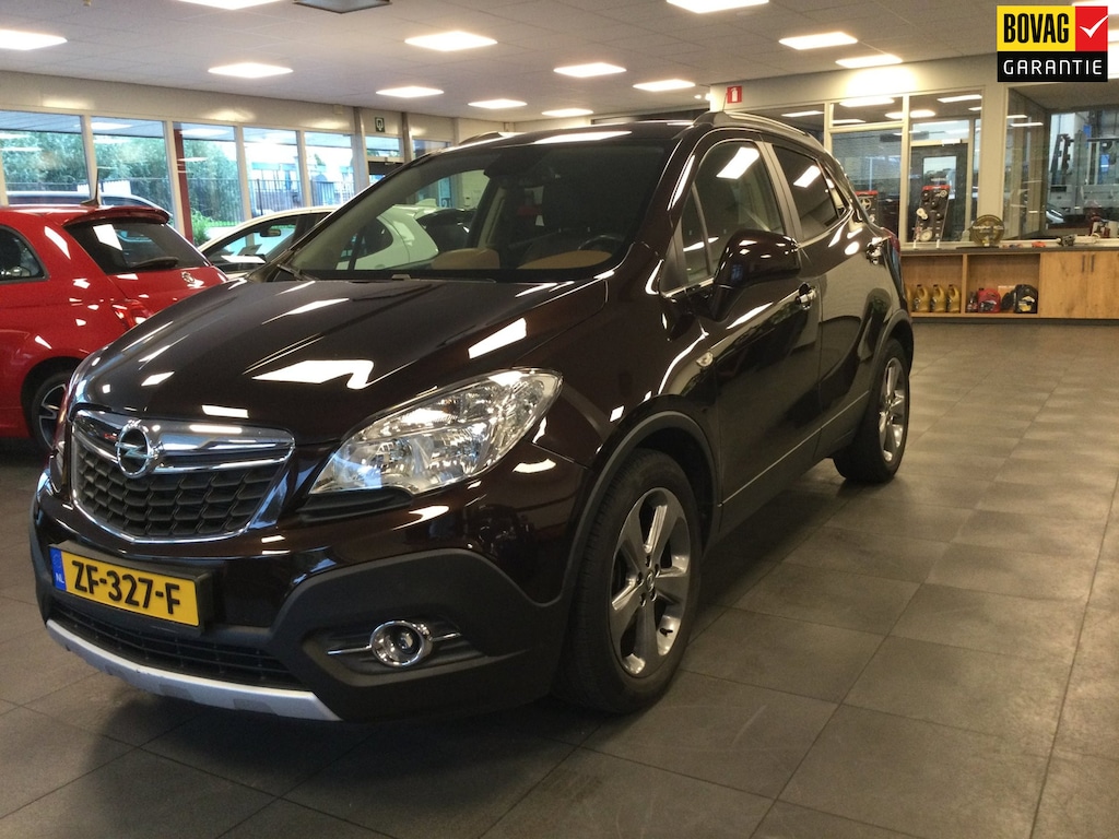 Opel Mokka 1.4 T Cosmo Navi---PDC---Clima---Camera---Trekhaak---stuur / stoel verwarming---Leer