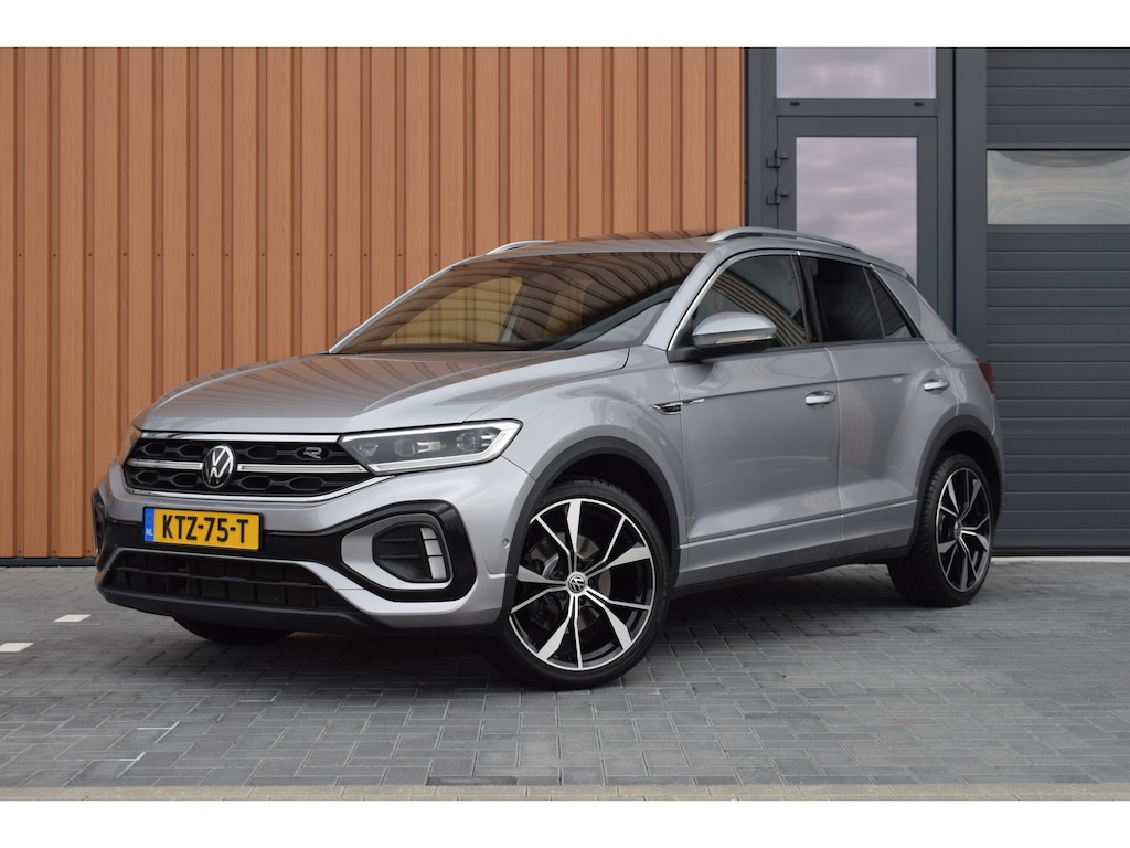 Volkswagen T-Roc 1.5 TSI 150pk DSG R-Line | Panoramadak | Camera | Trekhaak
