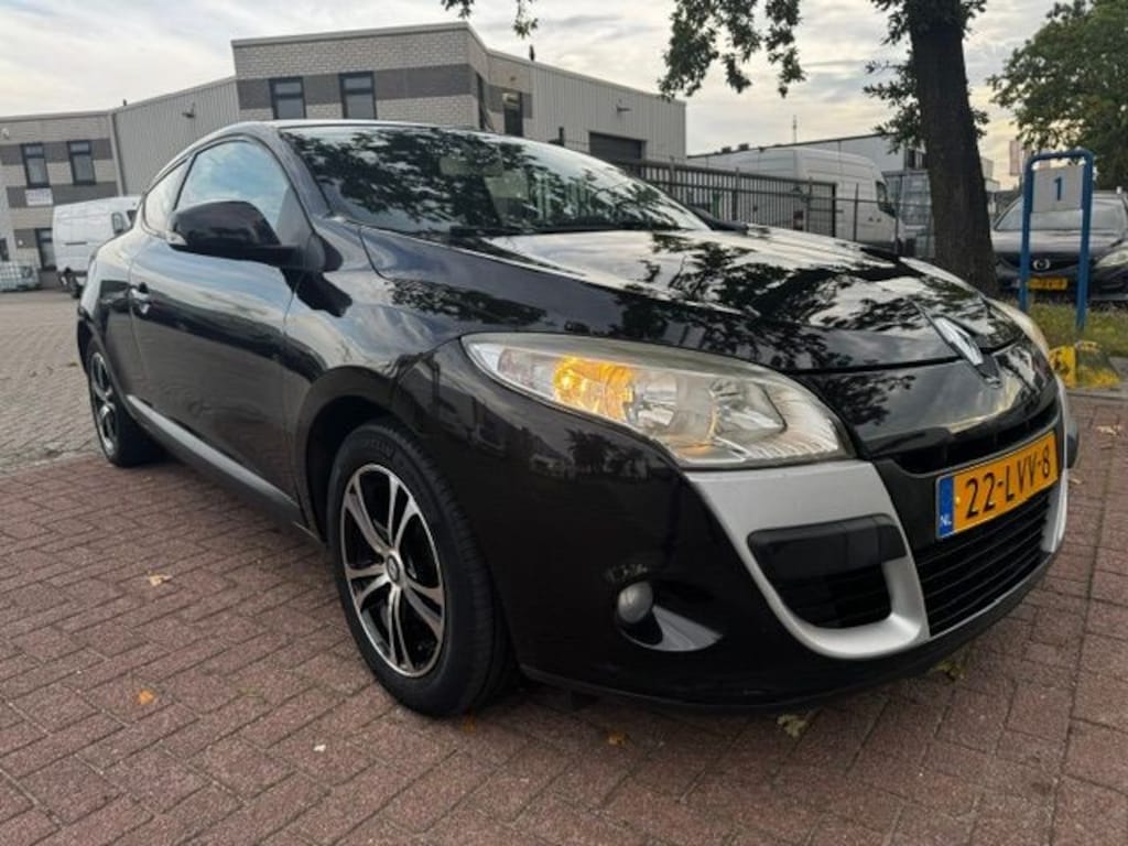 Renault Megane Coupé 1.6 Expression Airco,Cruisecontrol,Navigatie