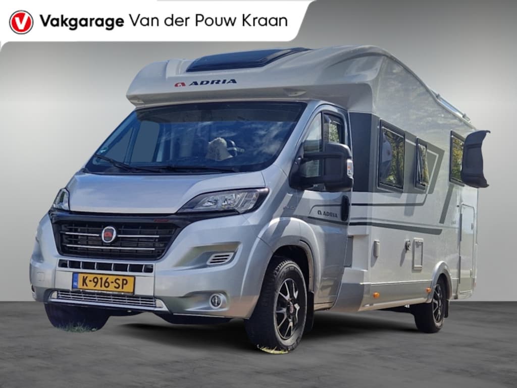 Adria Mobil Coral Coral 600 SL Automaat High Power 160PK / Lengte bedden