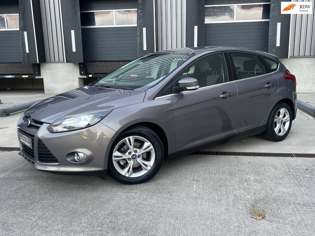 Ford Focus 1.0 EcoBoost Titanium, Champions league, Airco, Nieuwe distributie riem