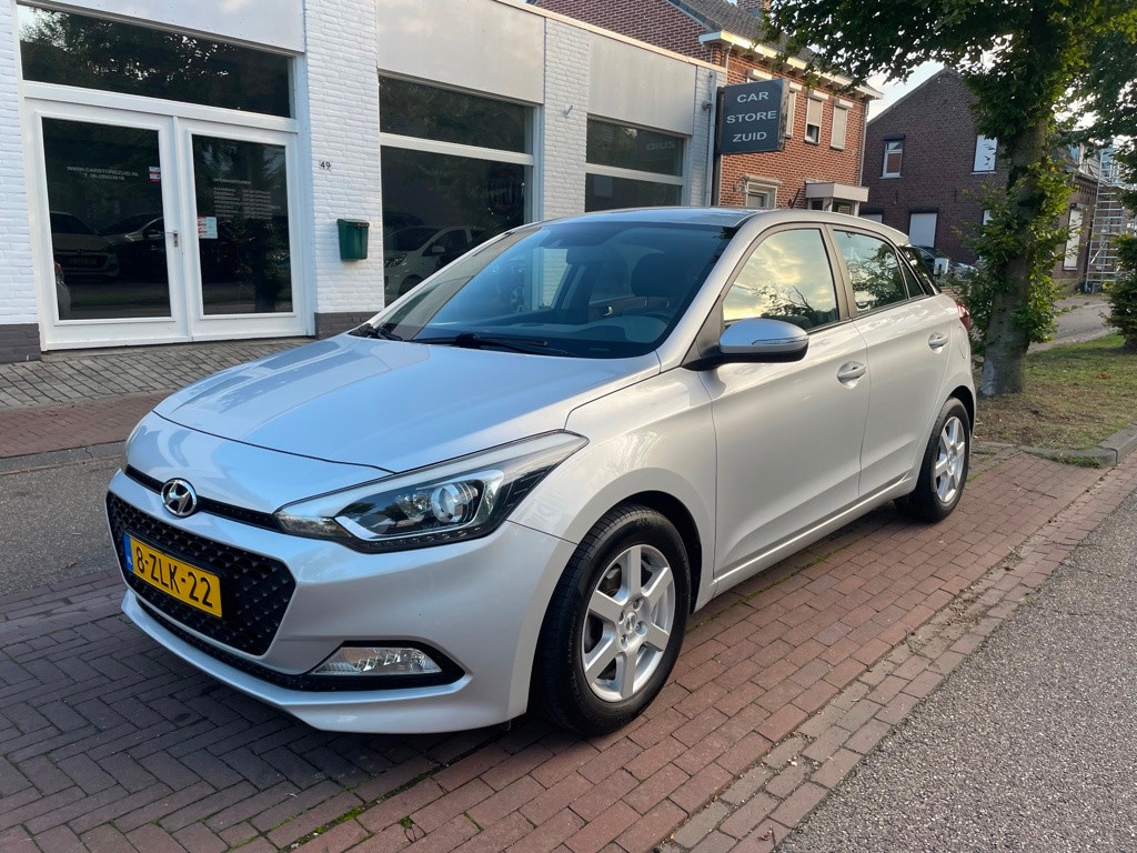 Hyundai i20 1.2 HP i-Motion / Cruise C / Airco