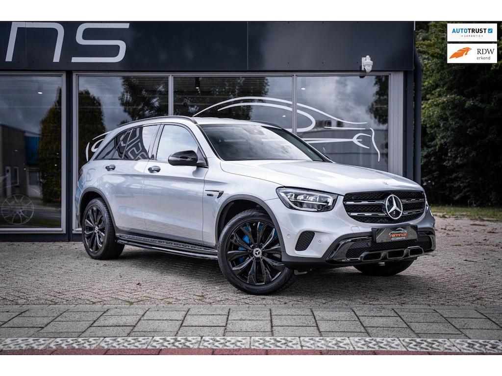 Mercedes-Benz GLC 300e 4MATIC Premium Plus|Night Package|Carplay|ACC|LED|Stoelverw|3 Zone A/C|