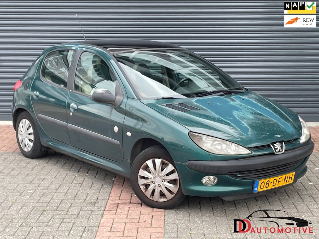 Peugeot 206 1.6 XT Pano | Airco | Elektr Ramen | Leder