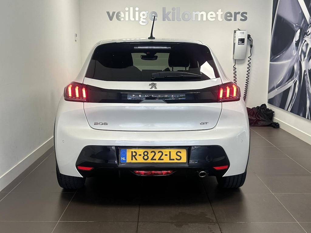 Peugeot 208 1.2 PureTech GT Pack | Camera | Adaptieve Cruise Control | Navigatie | Apple Carplay/Android Auto