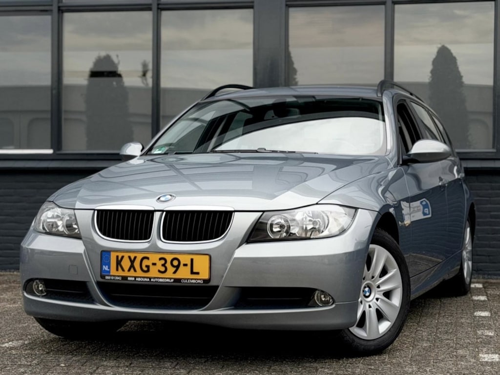 BMW 3-Serie Touring 318i Executive |Clima |CruiseC |StoelVerw |APK