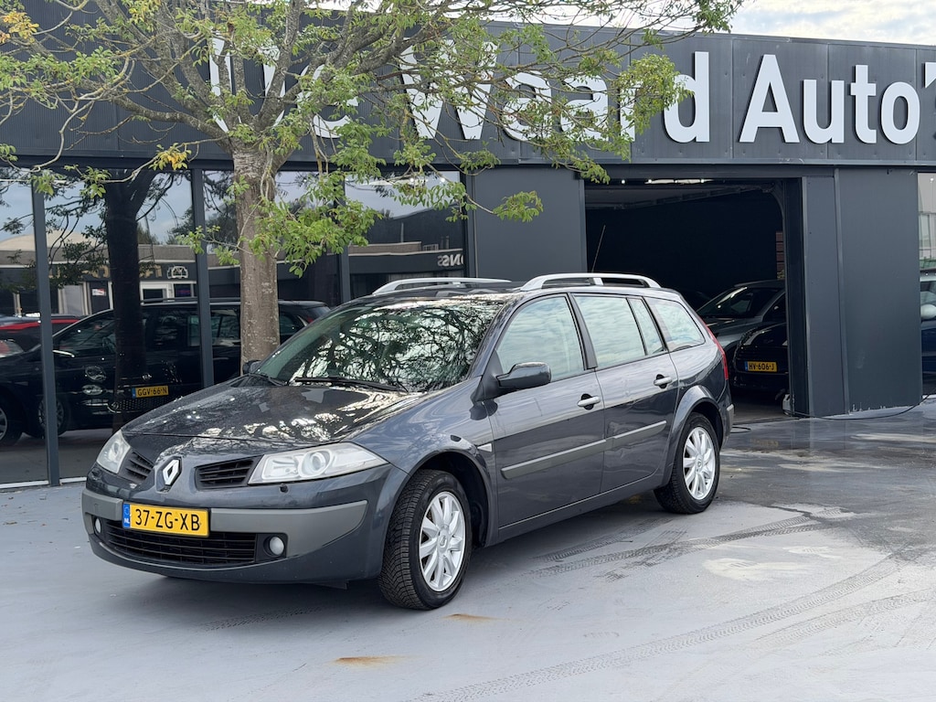 Renault Megane Grand Tour 2.0-16V Tech Line/ airco/ trekhaak/ NAP/ Goed onderhouden Nieuwe APK. 6 maanden garantie
