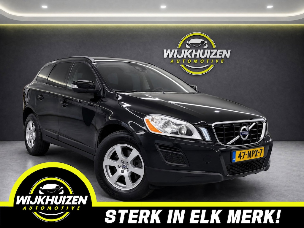 Volvo XC60 2.0T Kinetic Automaat met Climate !!! Navigatie !!! Trekhaak !!! Nap !!!
