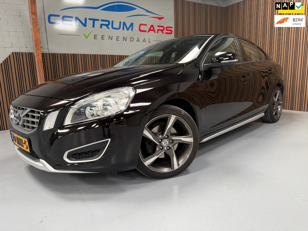 Volvo S60 2.0 D3 Intro Edition, 18" , Rijdt en schakelt goed, nieuwe APK