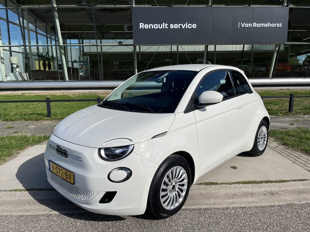 Fiat 500 Action 24 kWh / Bluetooth / Airco /