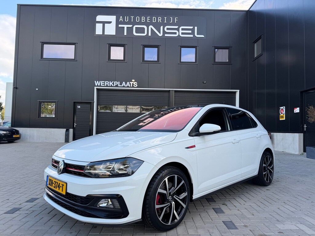 Volkswagen Polo 2.0 TSI GTI DSG / Panorama / Beats / Virtual / Camera / 17" Inch LMV