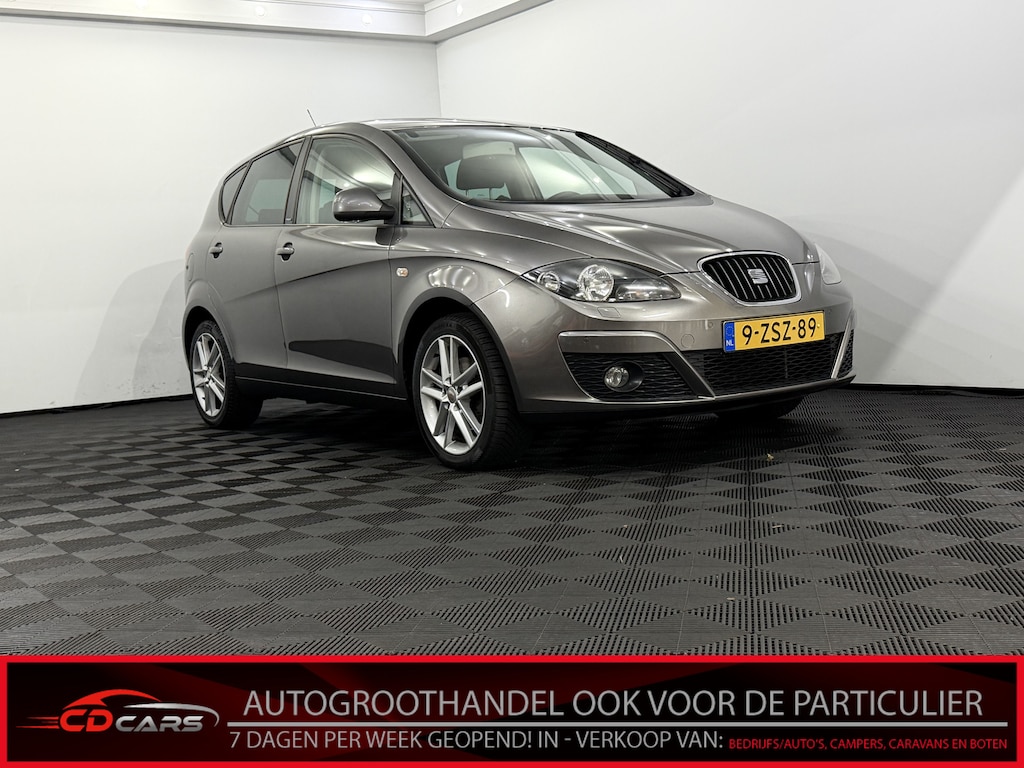 SEAT Altea 1.2 TSI I-Tech Parkeersensoren, Clima, Stoelverwarming, Navi, Lichtmetalen velgen, Cruise control, Radio